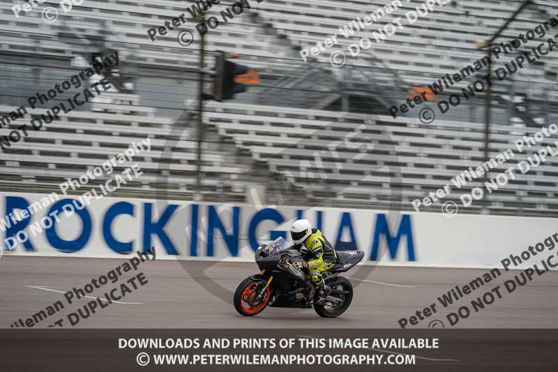 Rockingham no limits trackday;enduro digital images;event digital images;eventdigitalimages;no limits trackdays;peter wileman photography;racing digital images;rockingham raceway northamptonshire;rockingham trackday photographs;trackday digital images;trackday photos